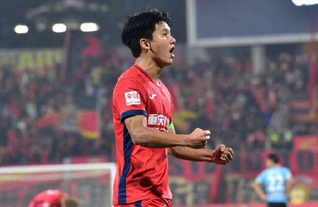 Màn thư hùng kịch tính Chongqing Tonglianglong vs Shanghai Jiading City Fight